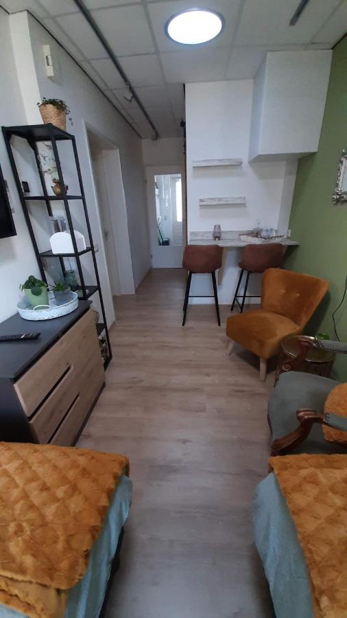 B&B Nummer 1 Sommelsdijk Eksteriør bilde