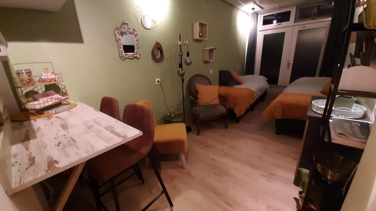 B&B Nummer 1 Sommelsdijk Eksteriør bilde